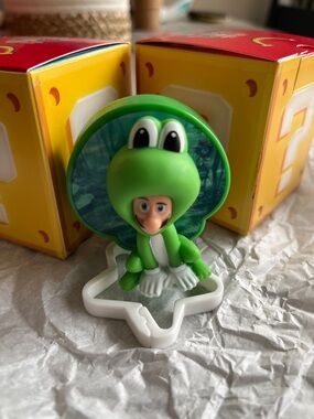 McDonald’s Super Mario Galaxy Toad Backpack Clip/Keychain